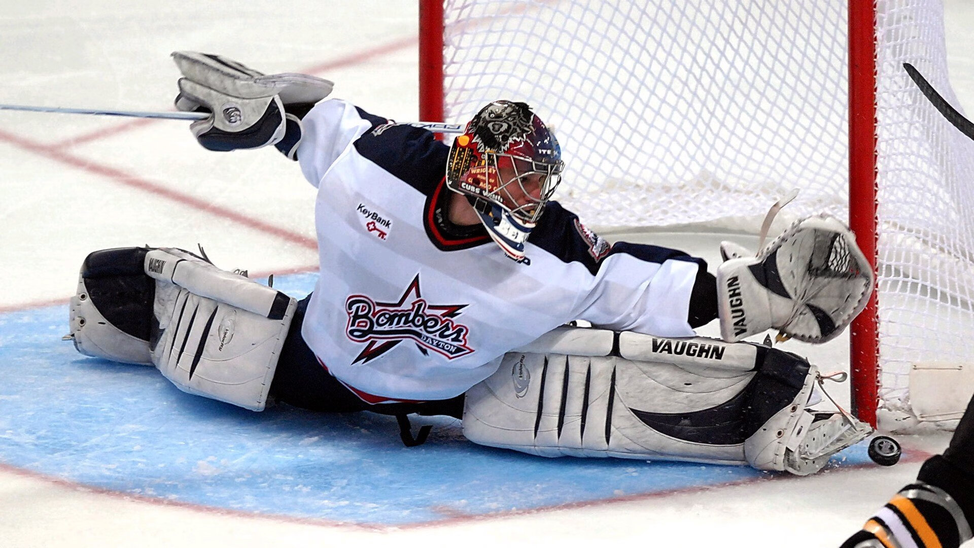 五大联赛主力中卫是否必须具备远射威胁能力，五大联赛中场球员