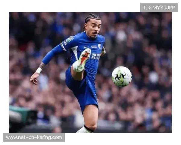 切尔西古斯托绕过防守后下底传中造成破门：战术解码与现场再现