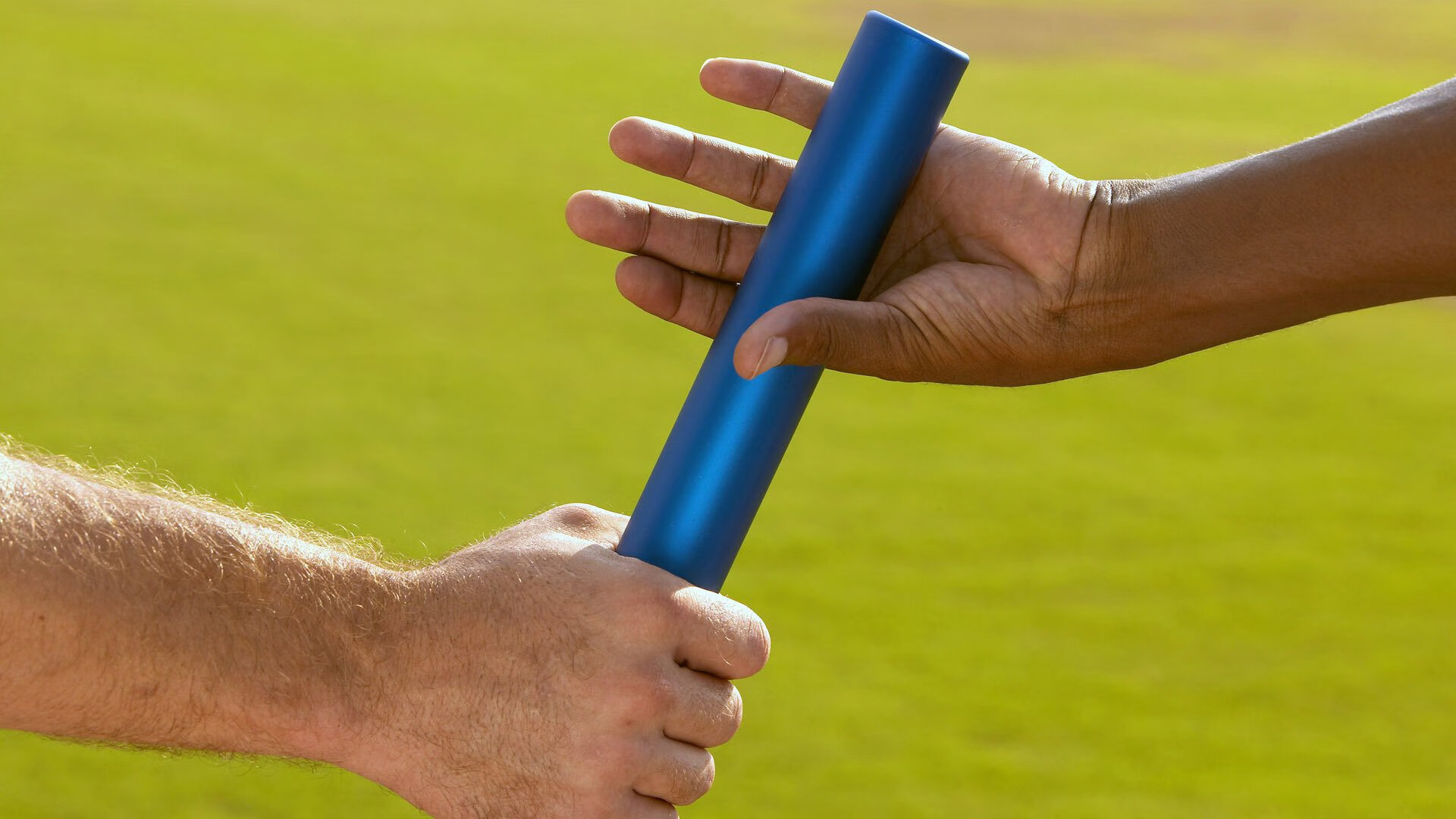 开云体育官网在线-中超联赛中国女足逆袭 球员拼劲十足，2020年中超女足