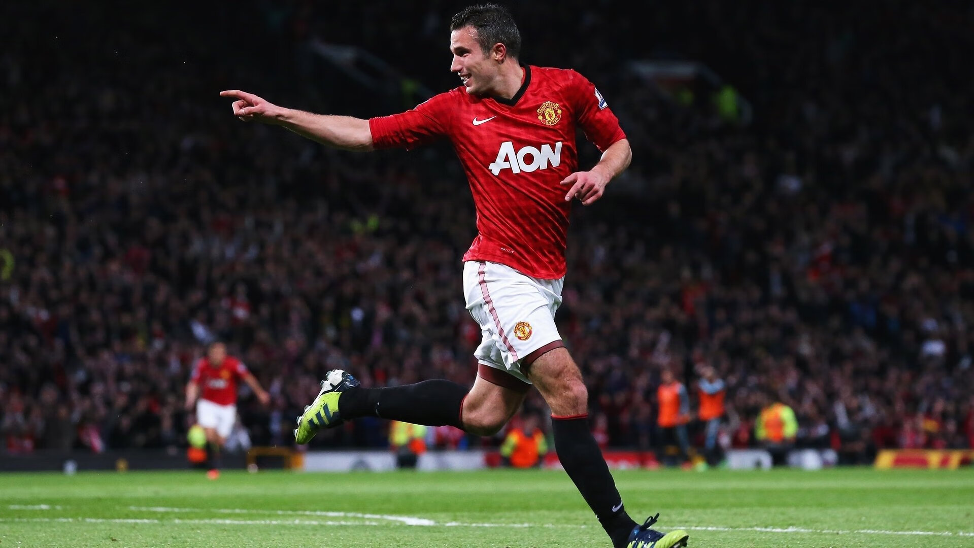 拜仁退防速度快，保护二点球能力强，拜仁2队